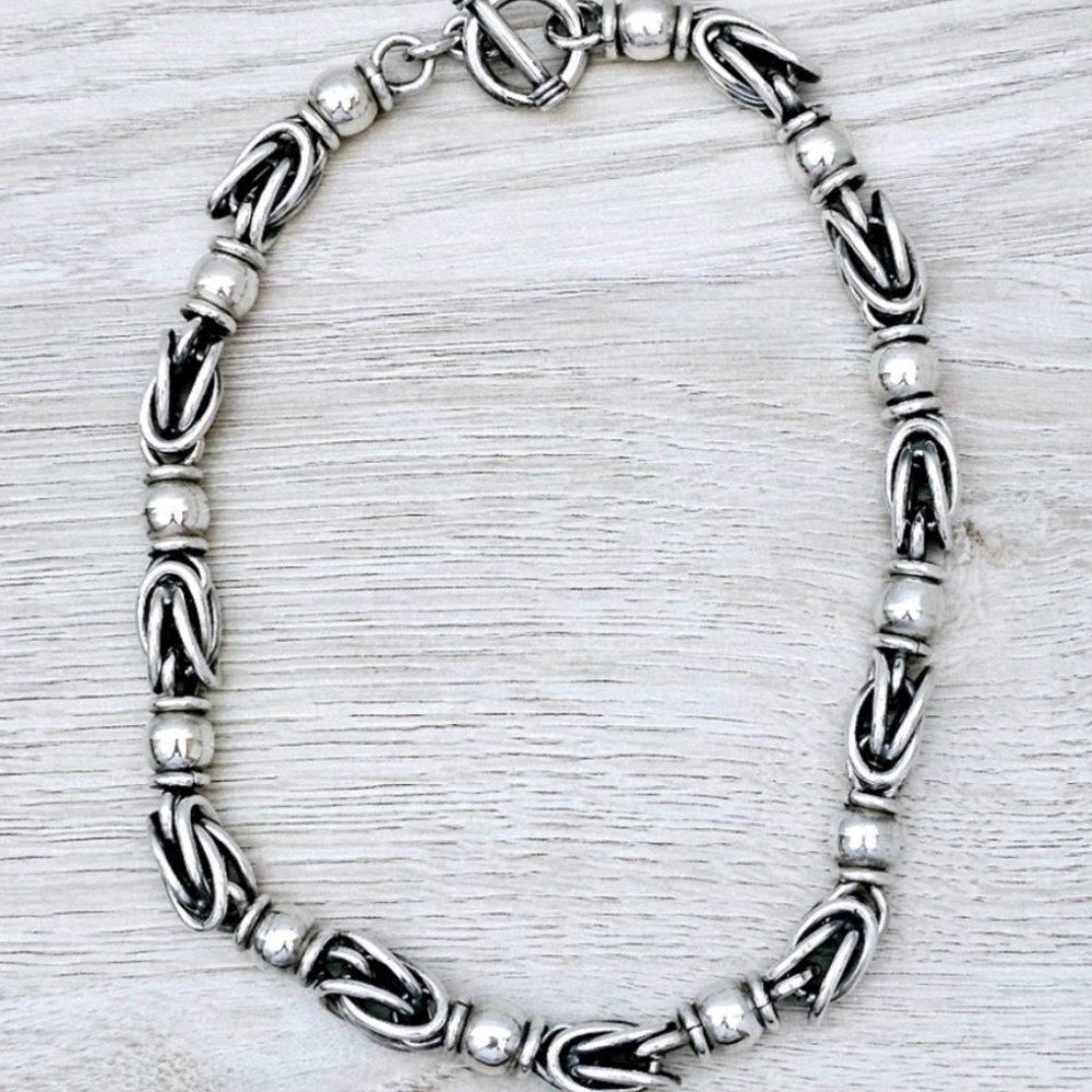 Silpada EXTREMELY Very Rare Silpada Sterling Silver Byzantine Toggle Necklace